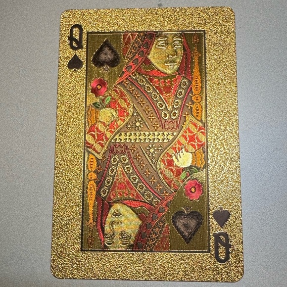 ♥️♣️♦️♠️ LET’S PLAY❗️ GOLD FOIL WATERPROOF PLAYING CARDS❗️♠️♦️♣️♥️ - Picture 8 of 9
